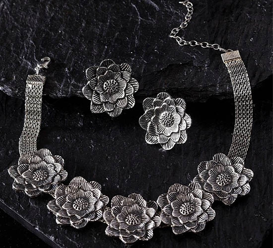 Oxidized Flower Design Necklace Set_2